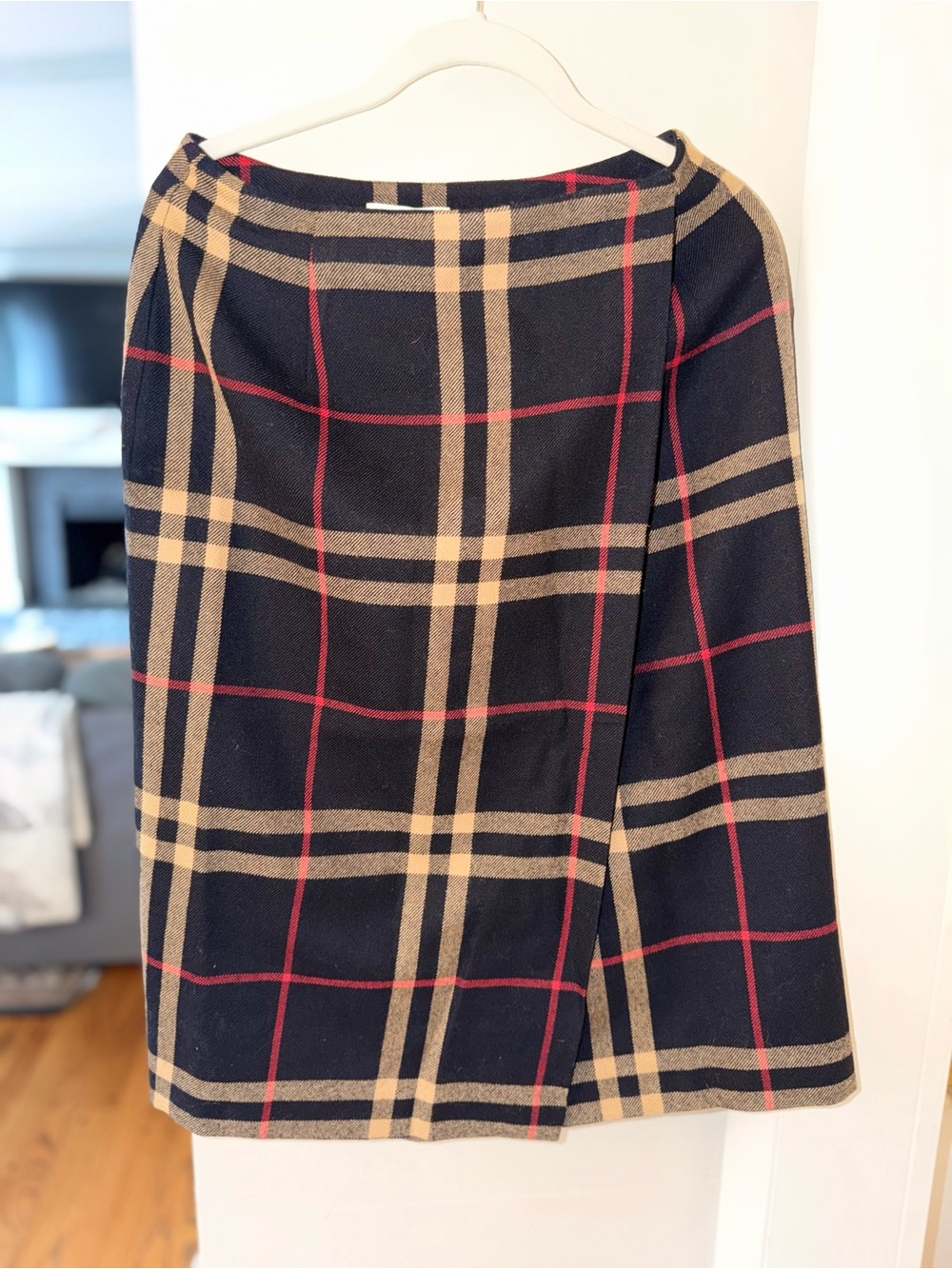 Vintage Jones New York Black and Tan Tartan Pencil Skirt
